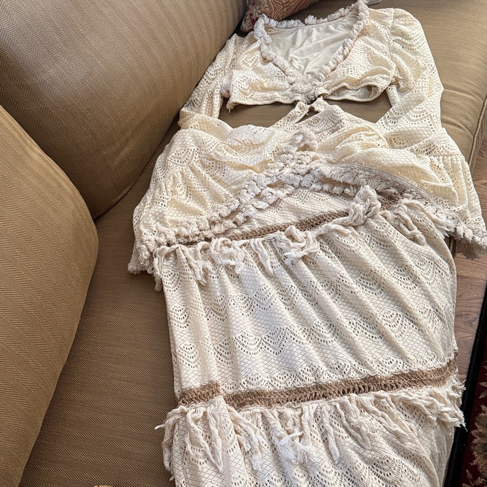 Boutique 9 Cream and Tan Crochet Set